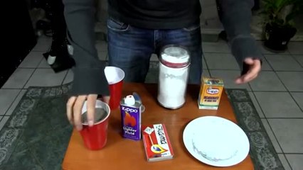 Una alumna se quema haciendo el experimento de "la serpiente del faraón"