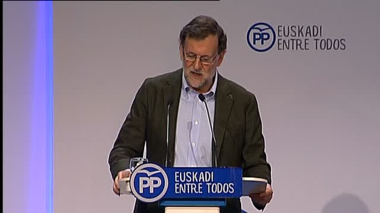 Rajoy pide responsabilidad a la oposición para "no romper las reglas de juego, las europeas y las del sentido común" en el tema de los estibadores
