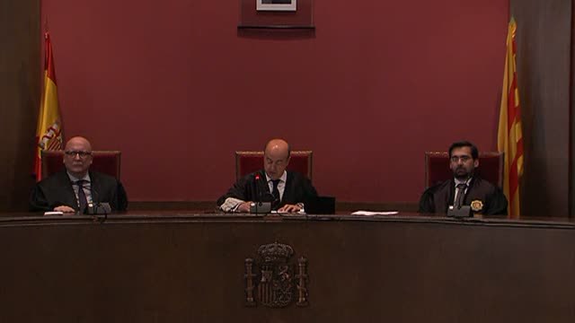 Artur Mas es condenado a dos años de inhabilitación como autor responsable del 9N
