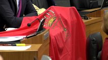 Polémica en el pleno de Navarra por la derogación de la Ley de símbolos