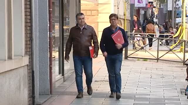 Ferraz no se fía de Sánchez y quiere controlar las cuentas de los candidatos