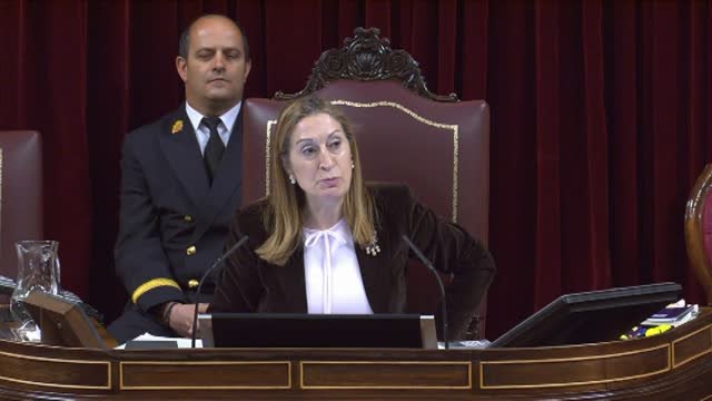 Pastor: Señorías, este hemiciclo no es un tendedero