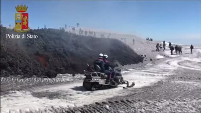Diez heridos tras la erupción del volcán Etna