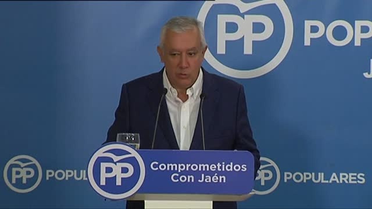 Arenas asegura que la candidatura de Susana Díaz "aporta incertidumbre a Andalucía"