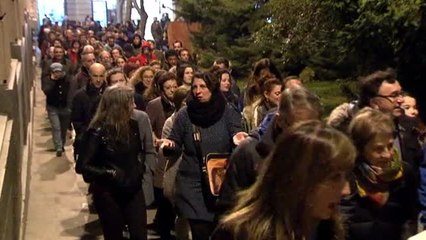 Multitudinaria manifestación contra la reapertura de Garoña