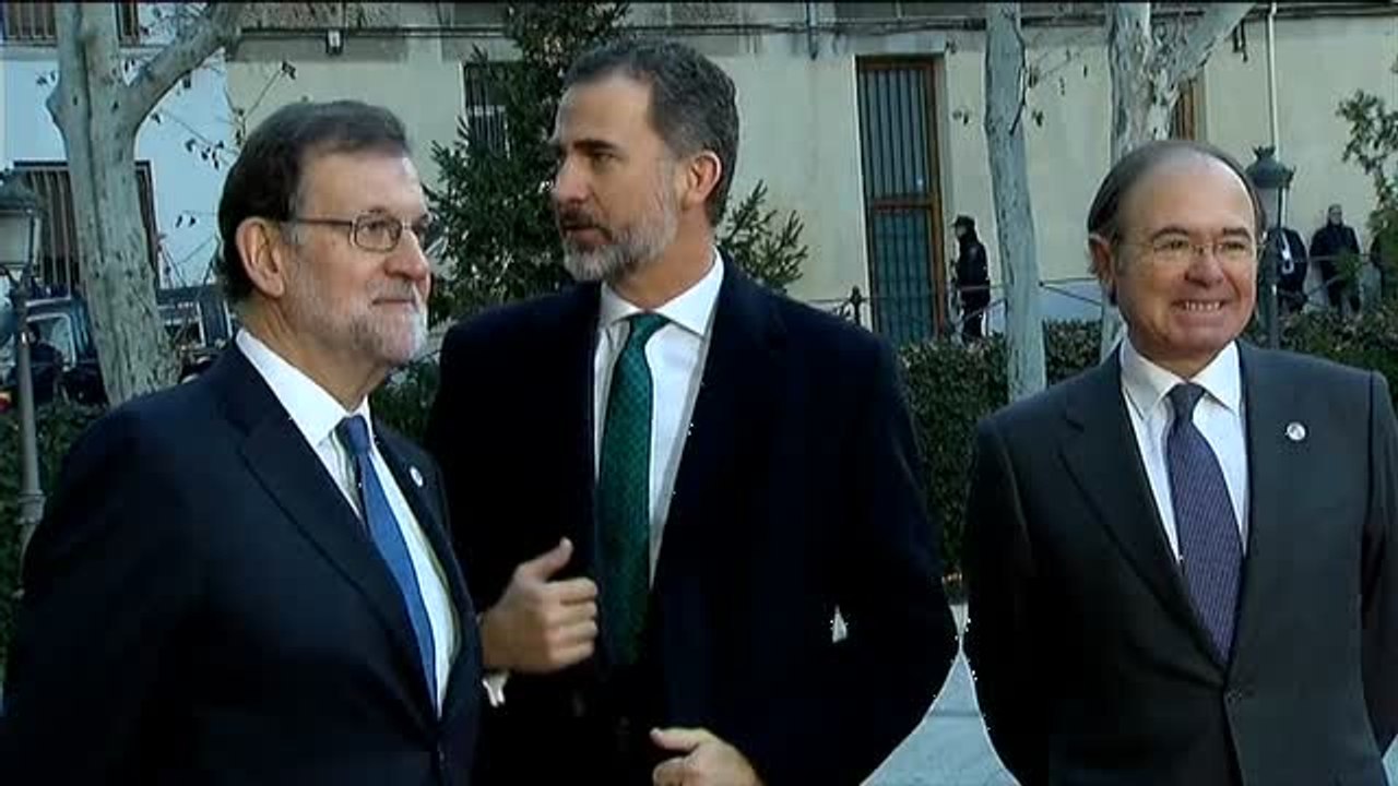 Rajoy sigue con la mano tendida a Puigdemont: "La invitación es abierta y permanente a cambio de nada"