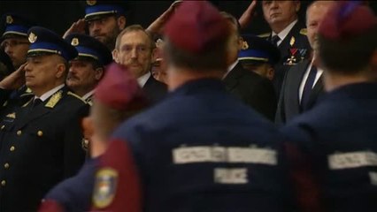 Hungría recluta 3.000 &#039;cazadores de frontera&#039; contra los migrantes