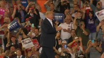 Donald Trump vuelve a los mítines junto a sus seguidores