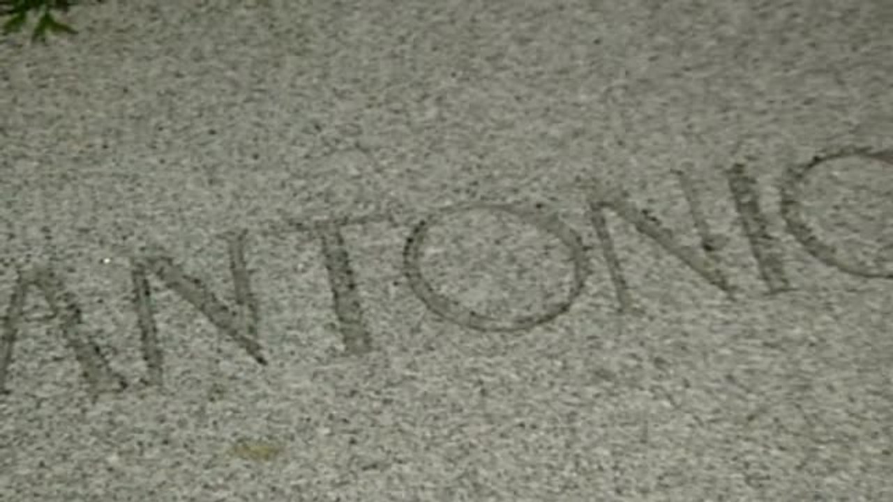 El Supremo elude pronunciarse sobre si los restos de Franco deben seguir enterrados en el Valle de los Caídos