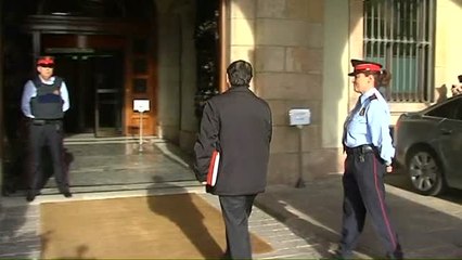 La Policía entrega al juez un pendrive sobre el caso Pujol encontrado "ordenando cajones"