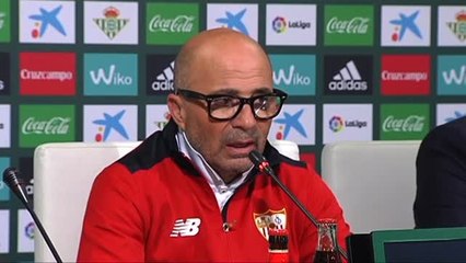 El Sevilla comparte la primera posición de la tabla con el Real Madrid que mañana se enfrenta al Villarreal