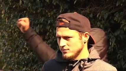 Los ultras béticos muestran su apoyo a Zozulya