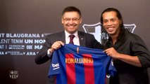 Ronaldinho, nuevo embajador del FC Barcelona