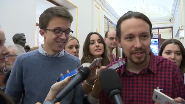 Errejón pone a disposición del partido su puesto de portavoz en el Congreso