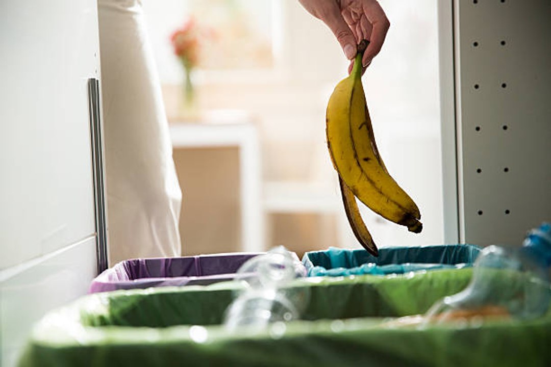 3 astuces pour éliminer les odeurs de la poubelle