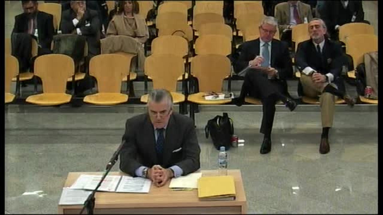 Bárcenas: "No he recibido absolutamente nada del señor Correa ni para mí ni para el PP"