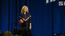 Lady Gaga calienta motores para su 'millonaria' actuación en la Super Bowl