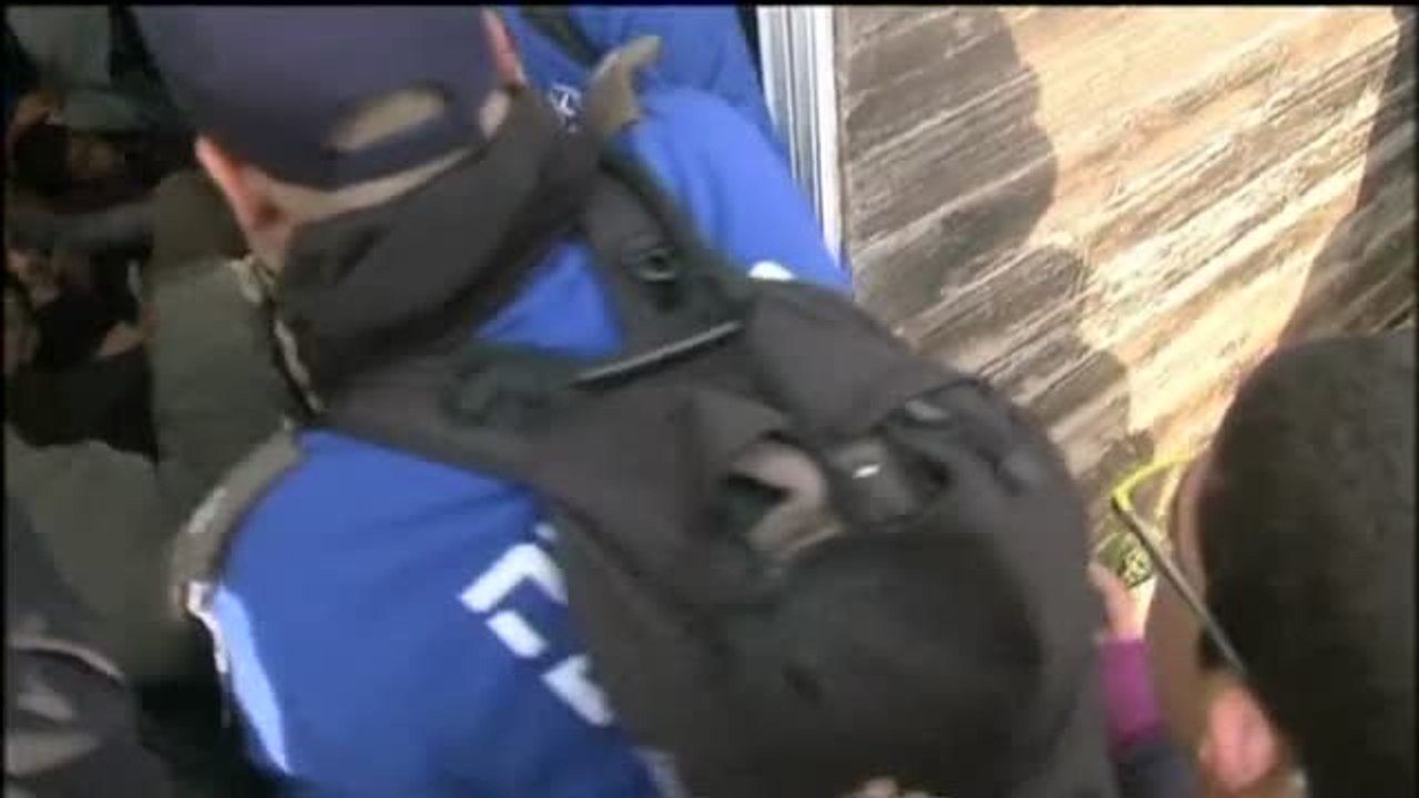 Cientos de soldados israeliés evacúan una colonia en Cisjordania