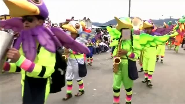 Los 'Negros y Blancos' invaden la localidad colombiana de Pasto