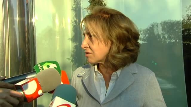 Aznar dice a los empresarios valencianos que ya tiene un partido: el PP