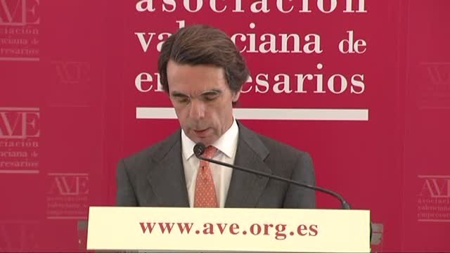 Aznar califica de incompleta la ruta del Gobierno para recuperar la Economía