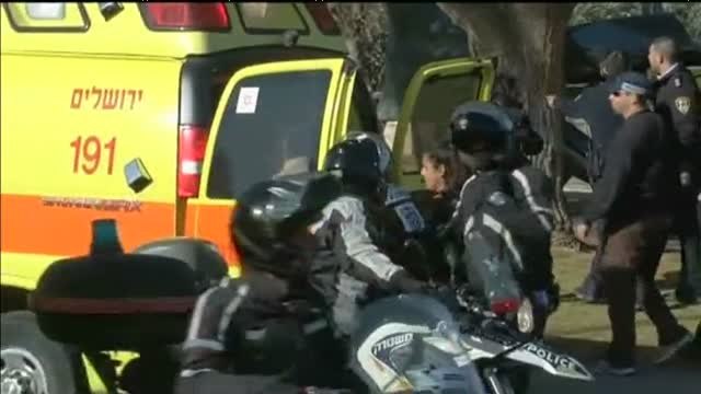 Un palestino arrolla con un camión a un grupo de soldados israelíes en Jerusalén matando a cuatro de ellos