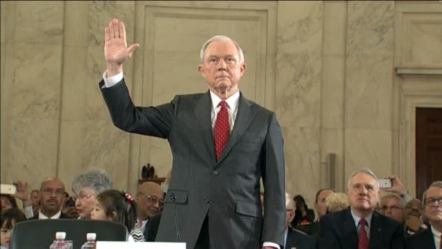 Las protestas interrumpían la sesión del Comité de Justicia del Senado de Estados Unidos