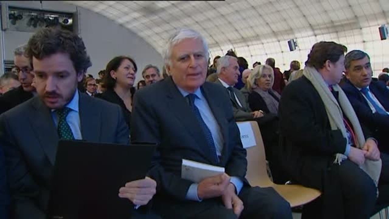 Vasile presenta el libro 'Relatos Humanos'