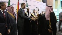 Felipe VI regresa de Arabia Saudí con contratos y el conflicto del AVE cerrado
