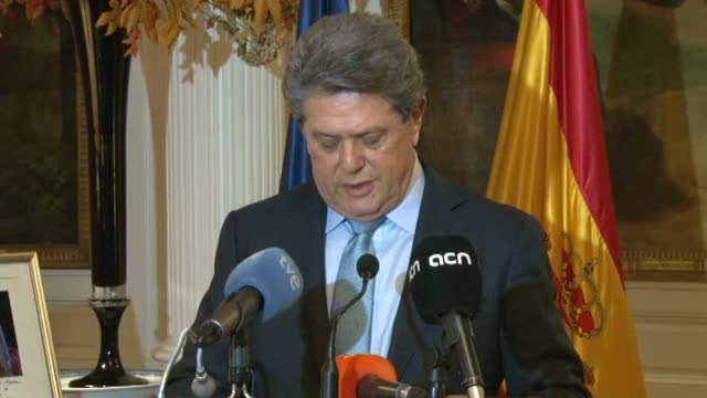 Federico Trillo deja su cargo como embajador tras mostrar Rajoy su apoyo a Dolores de Cospedal