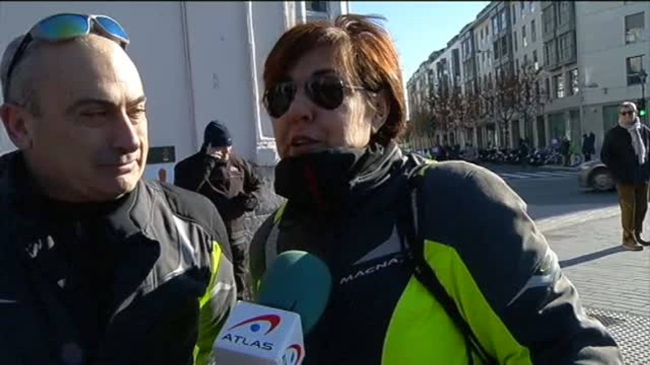 El rugido de las motos roba el protagonismo al frío en Valladolid