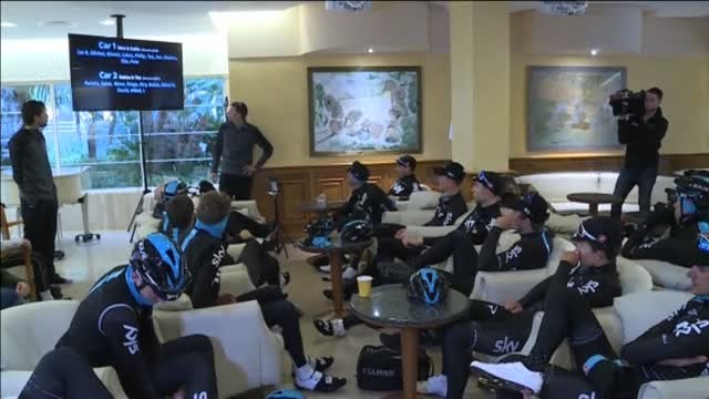 El Sky de Chris Froome y Mikel Landa sigue con su preparación en carreteras mallorquinas