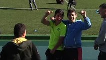 Gran ambiente en el entrenamiento a puerta abierta del Betis