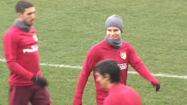 Última sesión de entrenamiento en el Atlético de Madrid antes de viajar a Gran Canaria