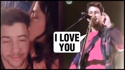 Nick Jonas REACTS To Divorce NEWS, Says I LOVE YOU To Priyanka Chopra On STAGE LIVE