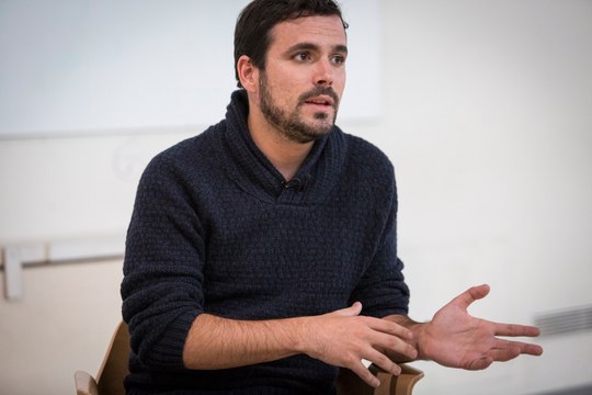 Garzón: 'Las candidaturas gallega y catalana son autónomas. No puede instrumentalizarlas nadie'