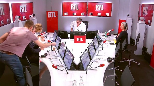 Remaniement : Emmanuel Macron a décidé d'être seul , estime Alba Ventura