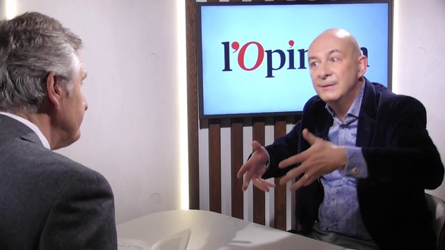 «La politique de Macron est à contretemps des attentes dominantes», affirme François Lenglet (journaliste économique)