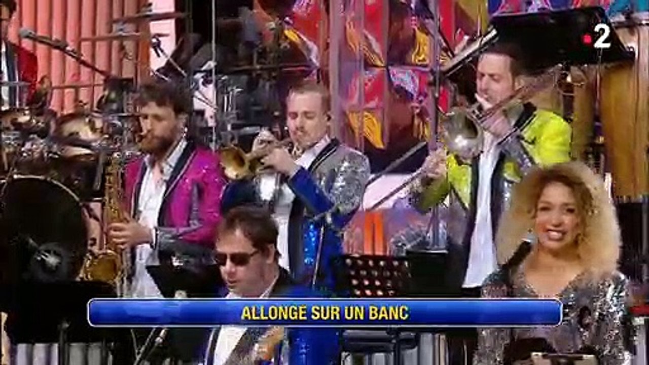 Regardez Marc Lavoine méconnaissable qui a piégé une candidate de l'émission "N'oubliez pas les paroles" hier soir pour le 1er avril - VIDEO