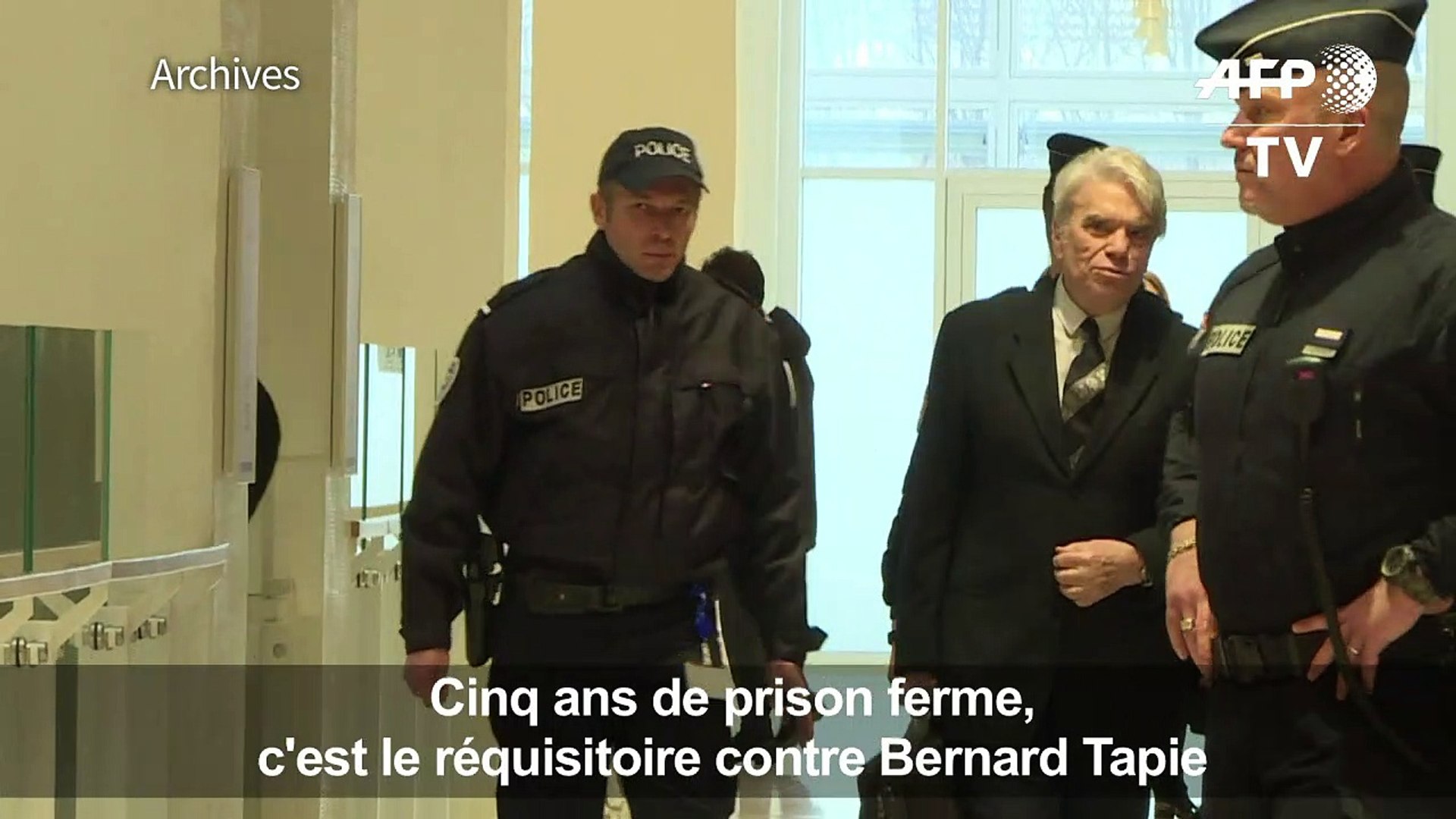 Cinq ans de prison ferme requis contre Bernard Tapie - Vidéo Dailymotion