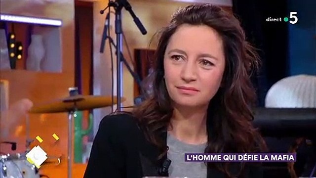 Roberto Saviano explique comment des enfants ont pris le contrôle d'un groupe mafieux et sont devenus riches à 15 ans !