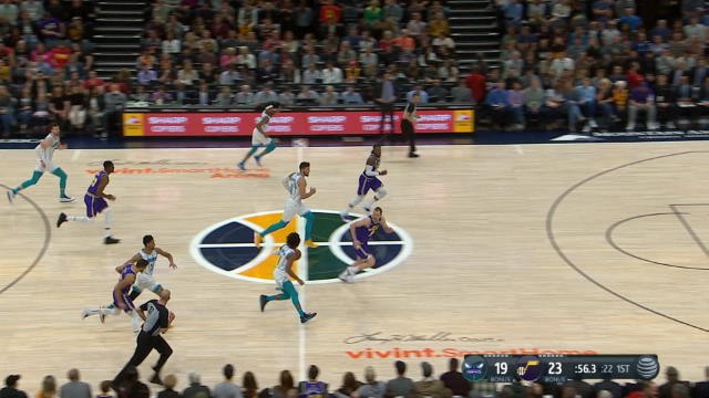 Monk one-handed alley-oop dunk