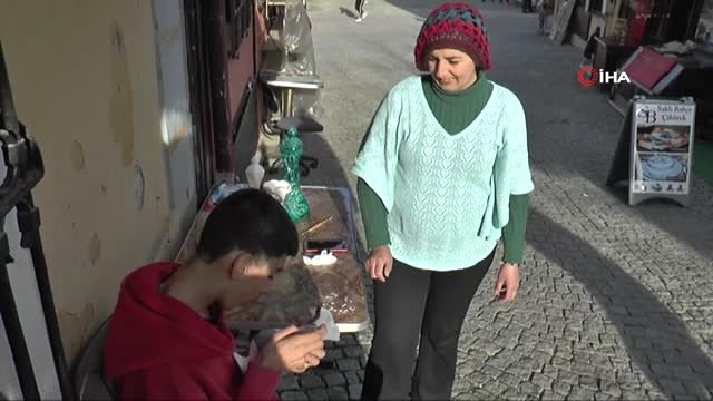 Otizmli Oğlu İçin Atölye Açtı