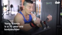 Meet the Chinese 70-year-old who just can't say farewell to the dumbbell!