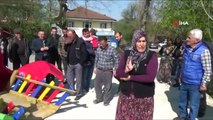 Muhtarlığı kazanamayınca oyun parkını söktü