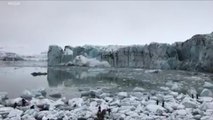 Watch Icelandic Glacier Collapse In Front Of Tourists
