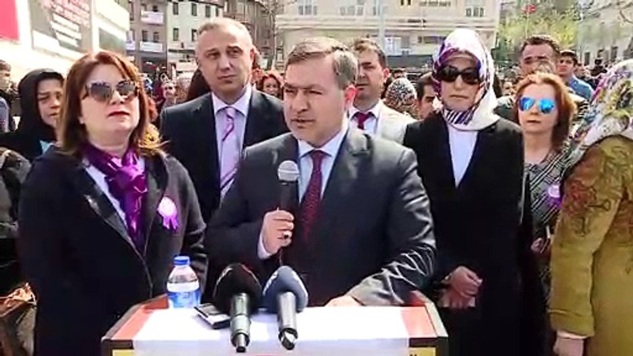 Motosikletlerle kanser için farkındalık turu ...