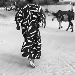 Cette jeune femme va vous surprendre. Spectaculaire !