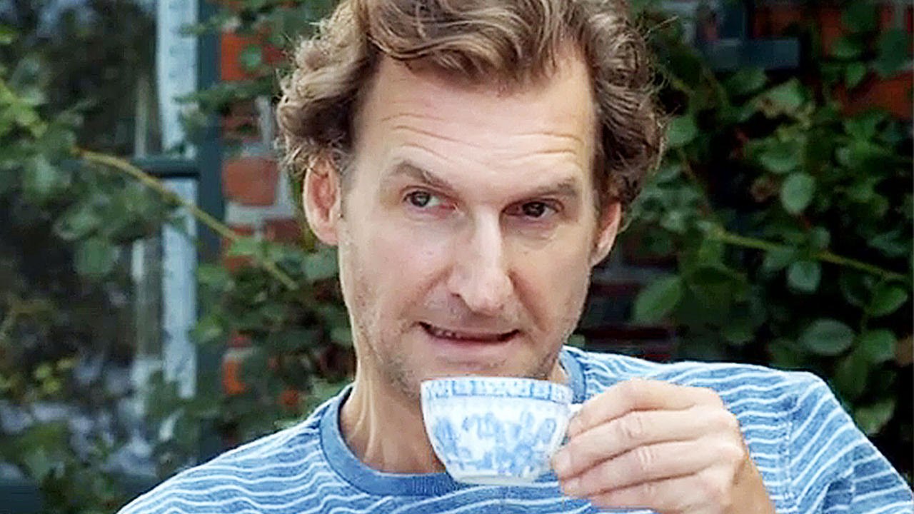 Ella Schön - Die nackte Wahrheit - Trailer (Deutsch) HD