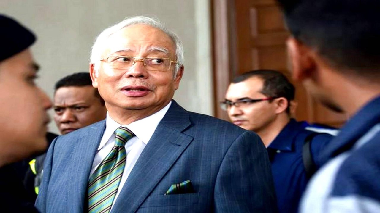 Malaysia: Ex-PM Najib Razak to face trial over corruption charges